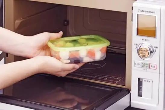 Những Thực Phẩm Kh&ocirc;ng N&ecirc;n Cho V&agrave;o L&ograve; Vi S&oacute;ng Để Đảm Bảo An To&agrave;n